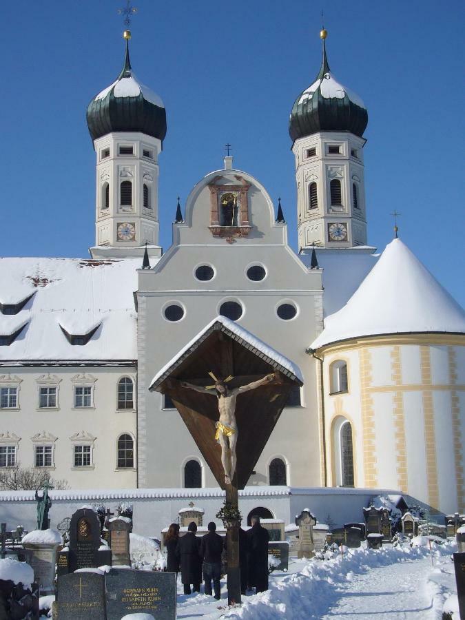 Kloster Benediktbeuern - Gastehaus Der Salesianer Don Bosco Eksteriør bilde